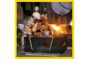 Protective Clothings Against Molten Metal Splashes Used in Foundries