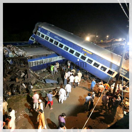 India train crash in Uttar Pradesh