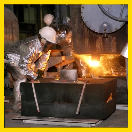 Protective Clothings Against Molten Metal Splashes Used in Foundries